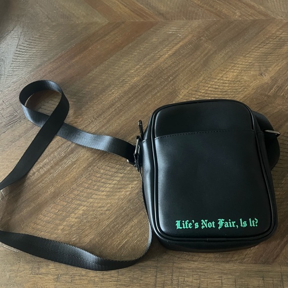 Disney Villains Scar Crossbody - Picture 2 of 2